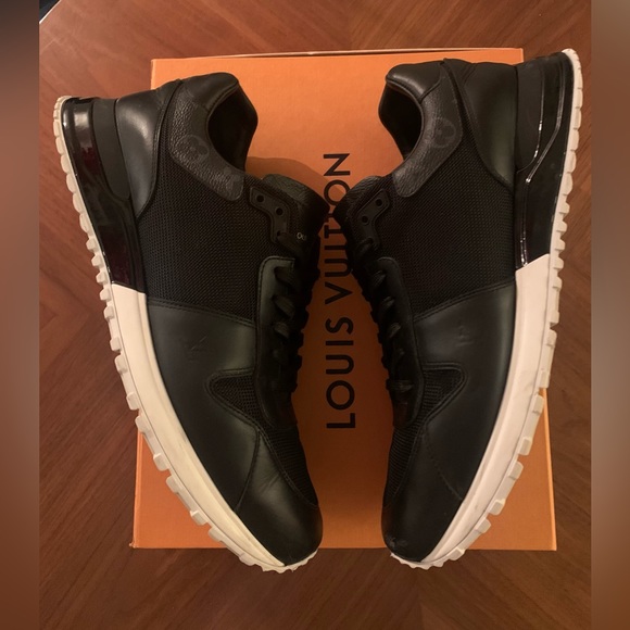 Louis Vuitton monogram run away trainer sneakers men size 11 black white - Picture 1 of 13